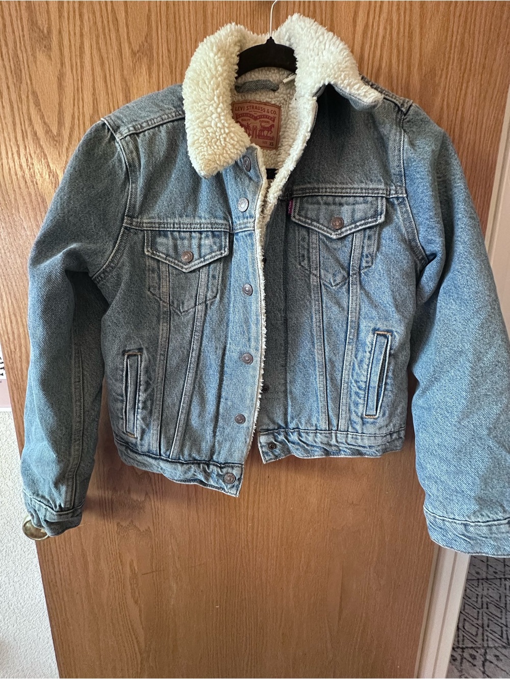 Levi's Woman’s Light Blue Denim Jacket with Cream Sherpa Lining
